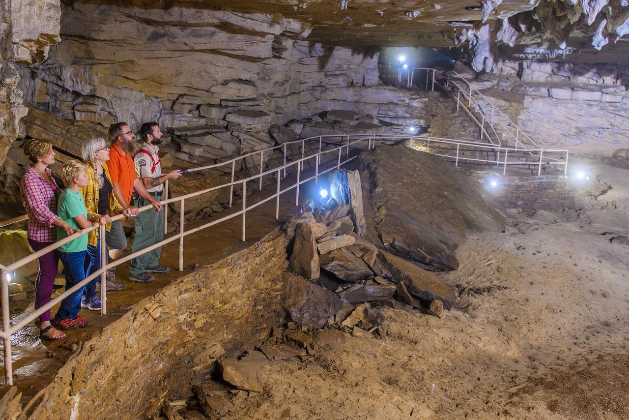 Carter Caves State Resort Park Olive Hill Экстерьер фото